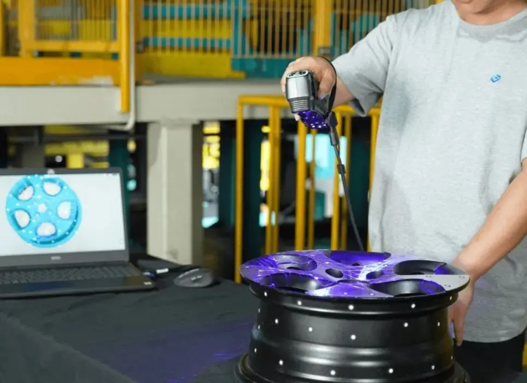 5c3863bf5436839519109c7c7daf97eb